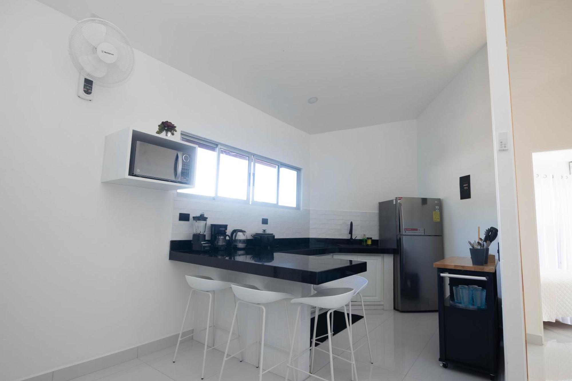 Apartamentos Cristal Quepos Exterior foto